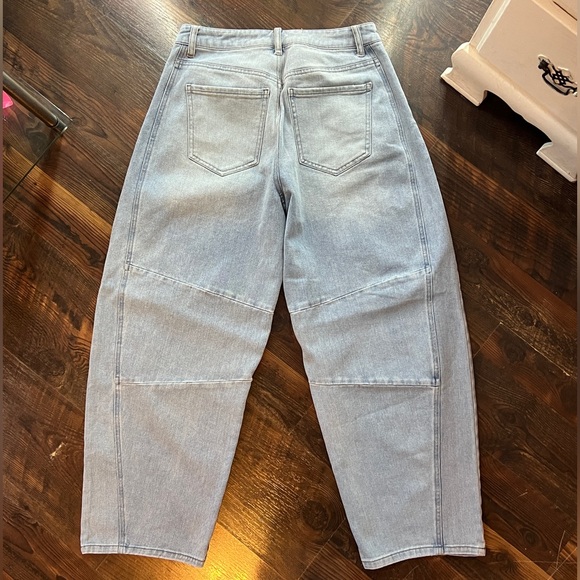 Jeans - Picture 3 of 4